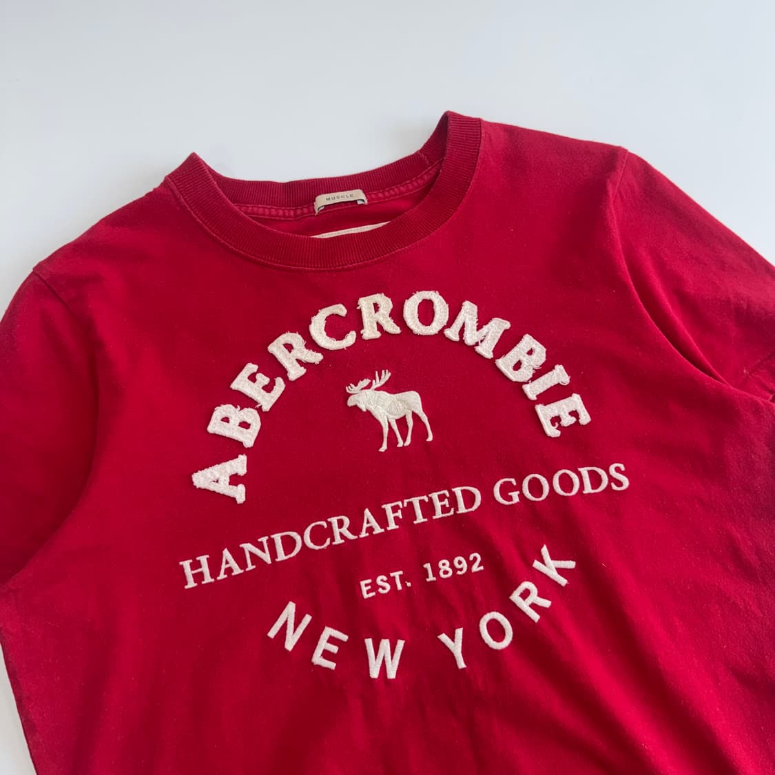 Abercrombie 아베크롬비 스펠아웃 로고 레드 반팔 상품이미지4