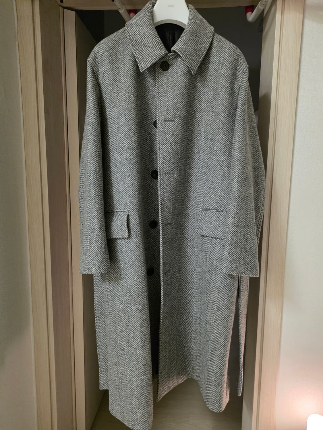 솔리드옴므 발마칸 헤링본 코트 (메인 컬렉션 제품) 상품이미지2