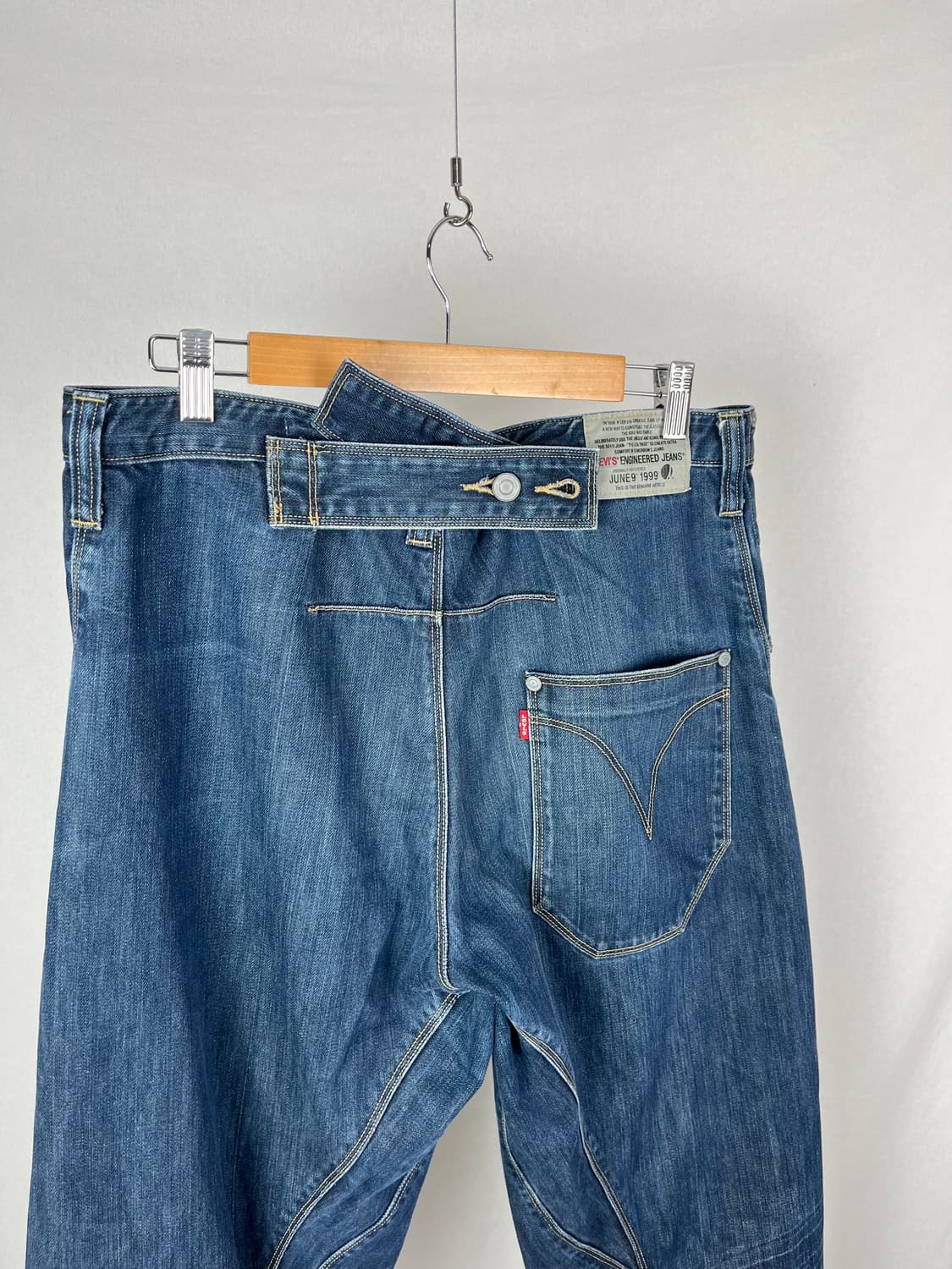 Levi's 엔지니어드진 진청 신치백 상품이미지1