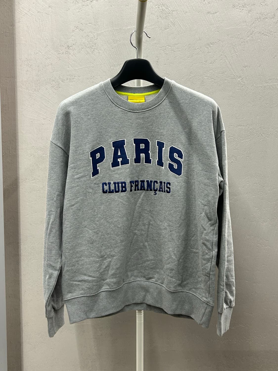 곤니치와 봉쥬르 자수 맨투맨 상품이미지2