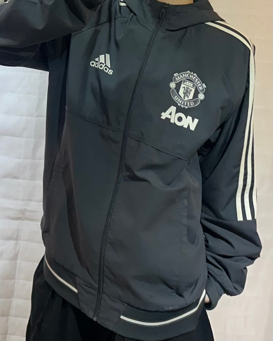 아디다스 맨체스터 유나이티드 바람막이 상품이미지1