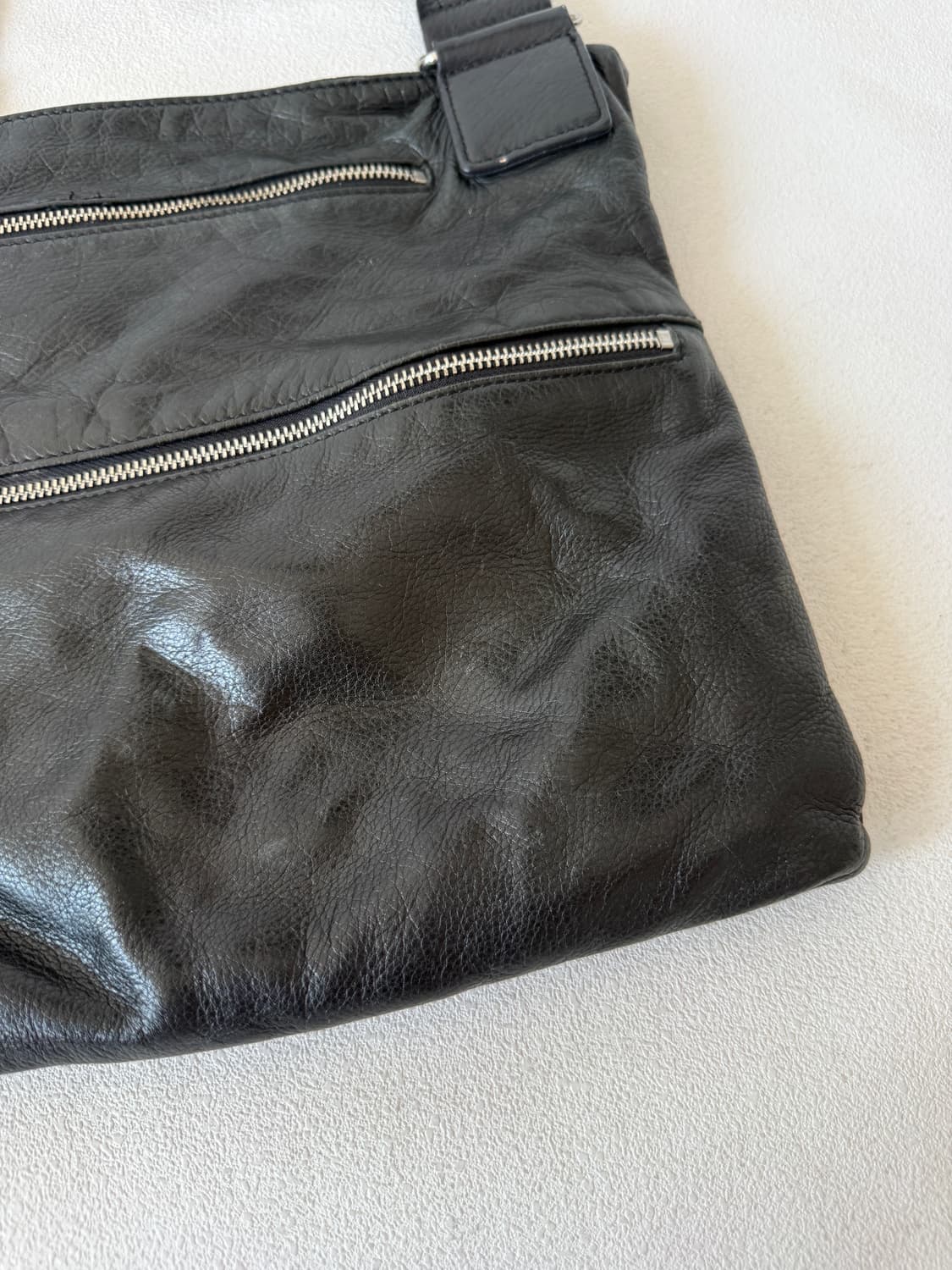 Margot 레더 크로스백 상품이미지3