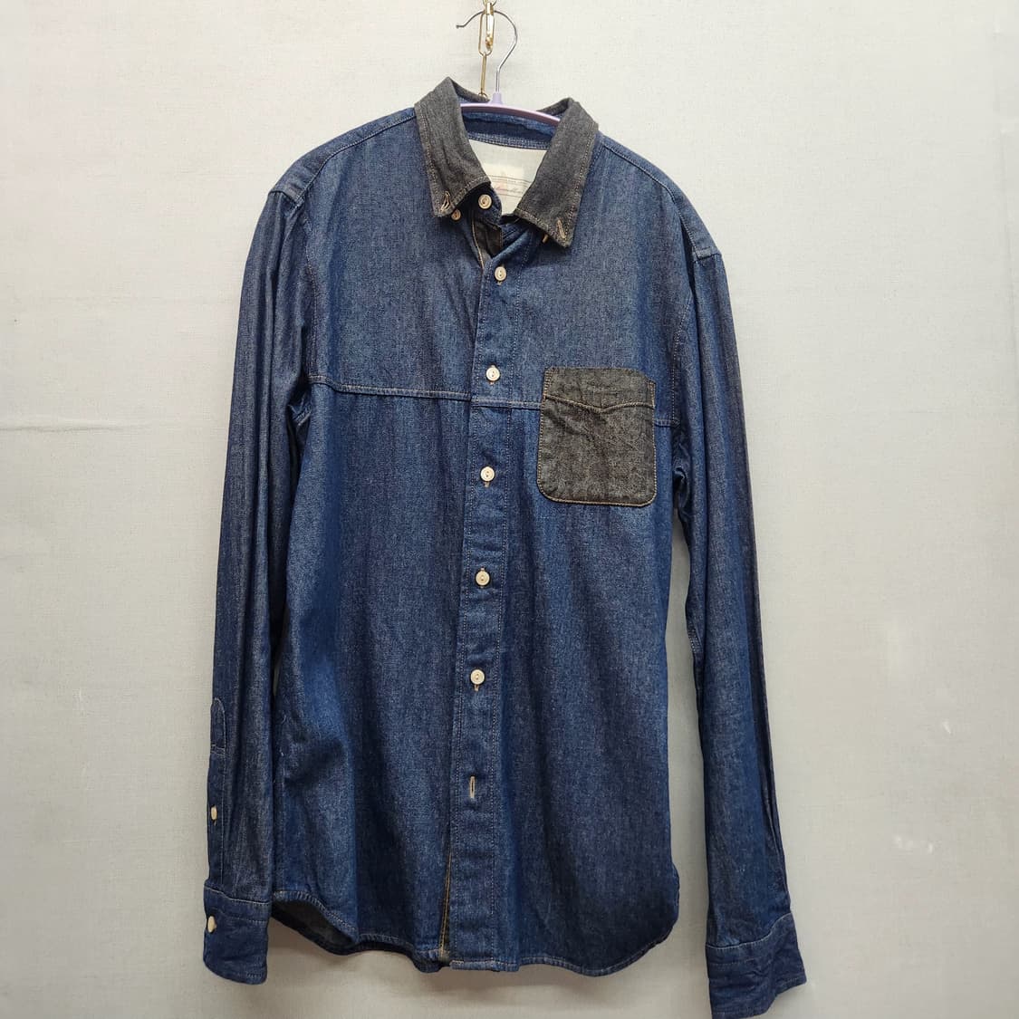 커스텀멜로우 원포켓 배색 데님 셔츠 100(M) 남여공용 상품이미지1