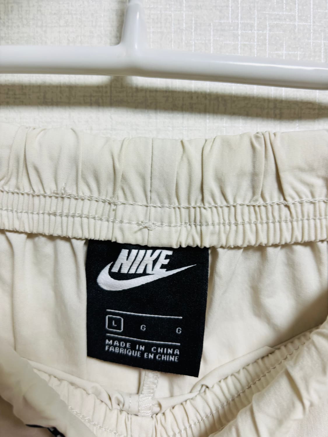 나이키 NIKE 베이지 와이드핏 팬츠 상품이미지4