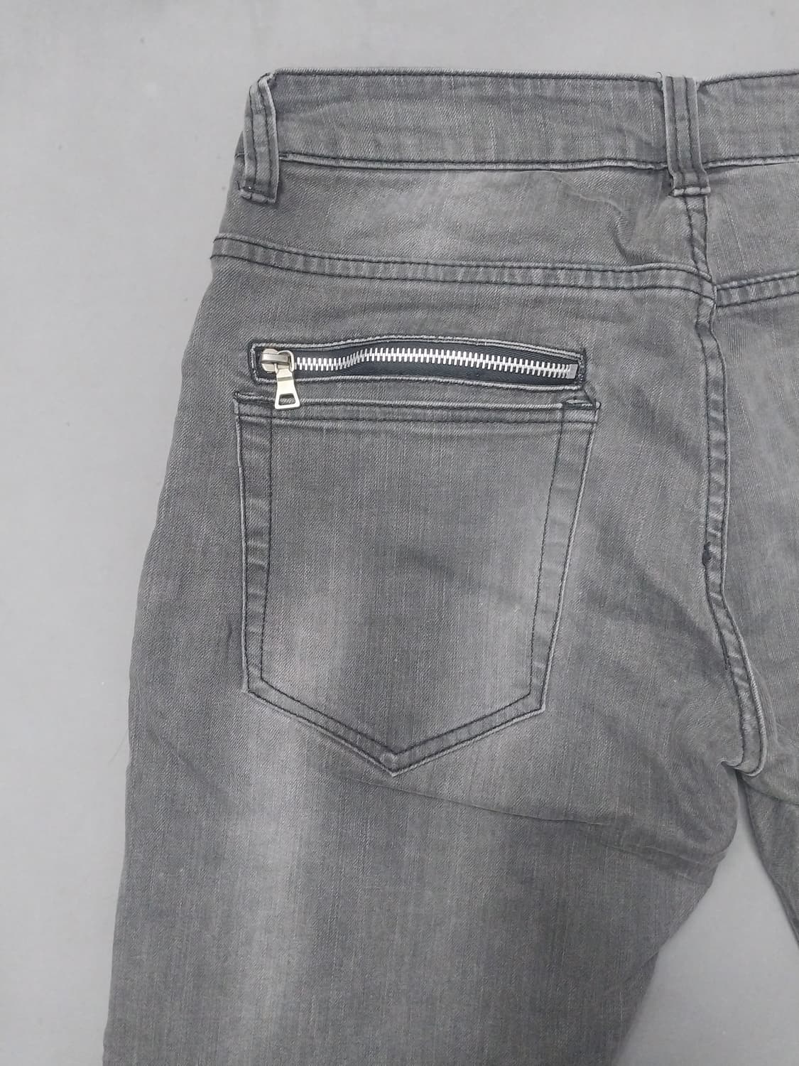 [32] 발망 그레이워싱 지퍼디자인 테이퍼드진 청바지 상품이미지8