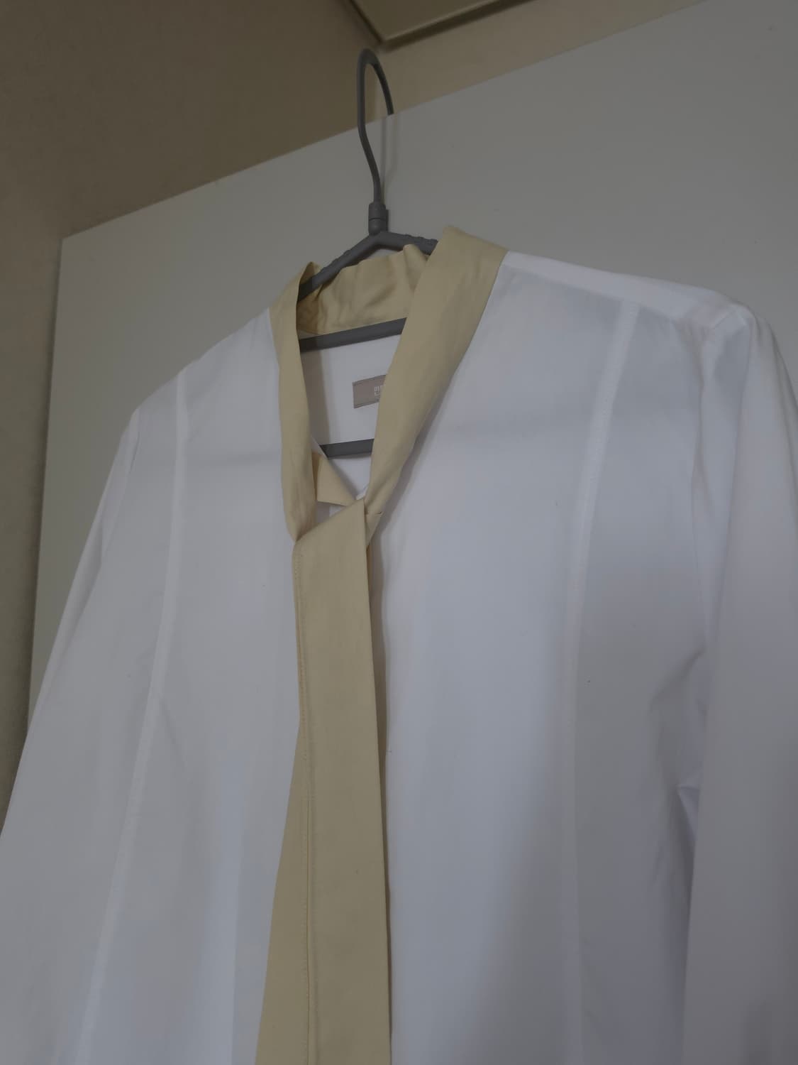 빈폴 화이트 넥타이 블라우스 상품이미지2