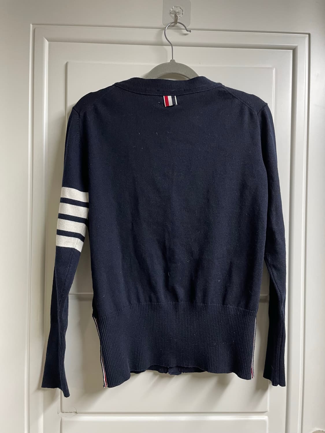 톰브라운 4바 밀라노 스티치 가디건 네이비 상품이미지4