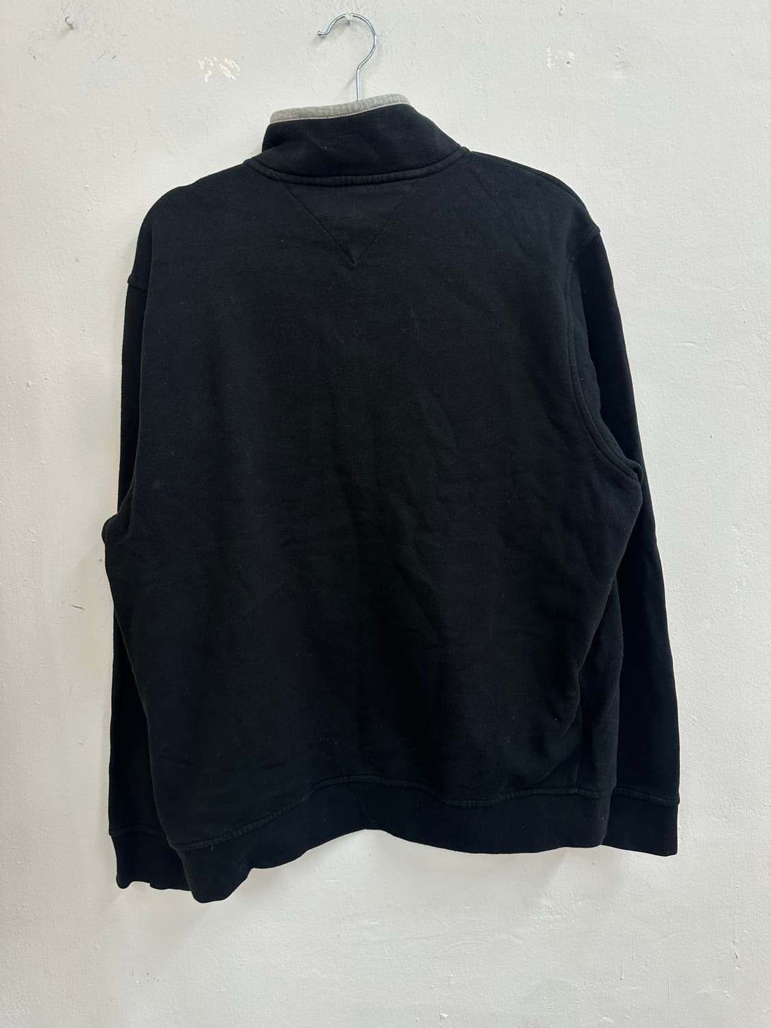 타미힐피거 반집업 블랙 자수로고 정품 맨투맨 상품이미지5