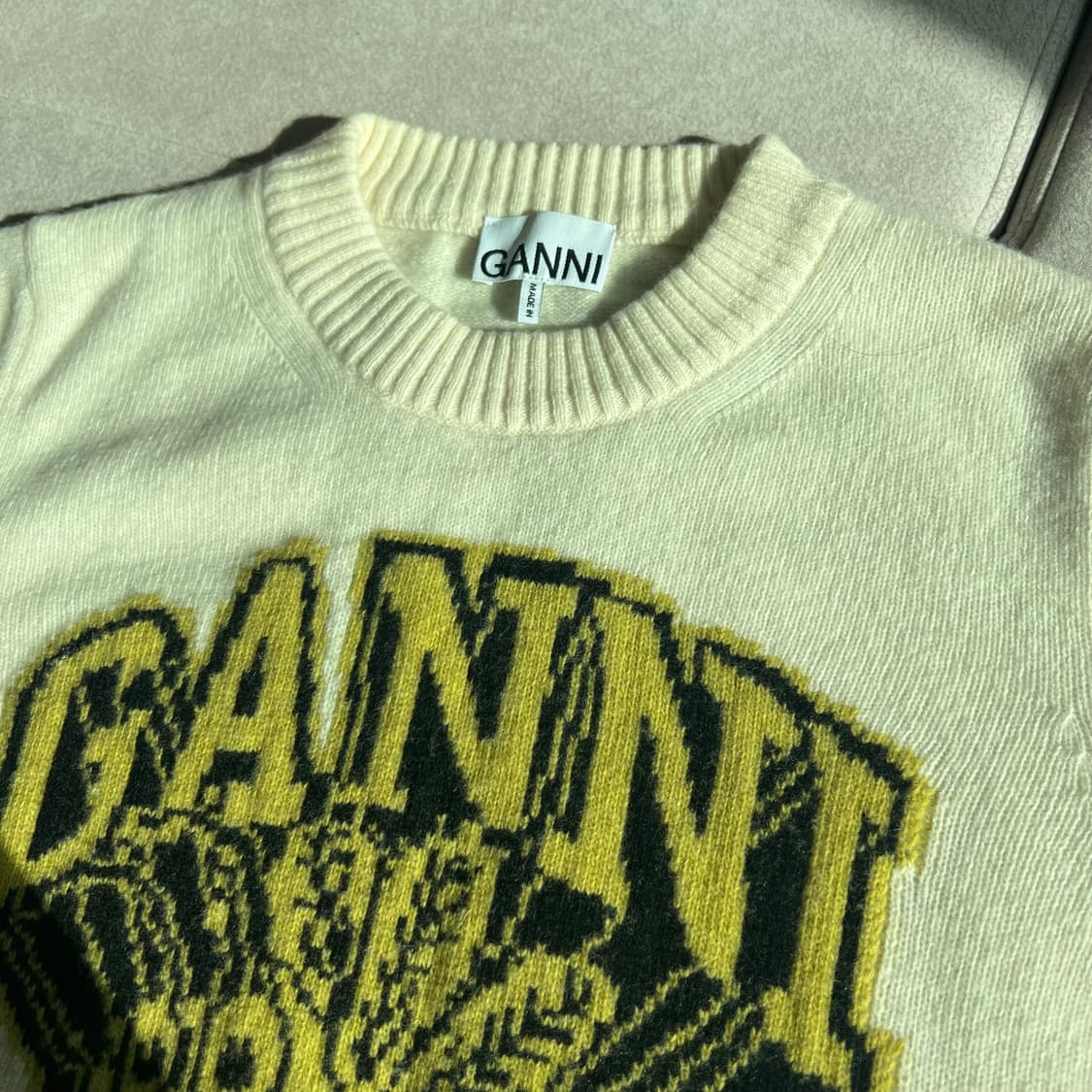 Ganni bees 가니 꿀벌 니트 스몰사이즈 상품이미지5