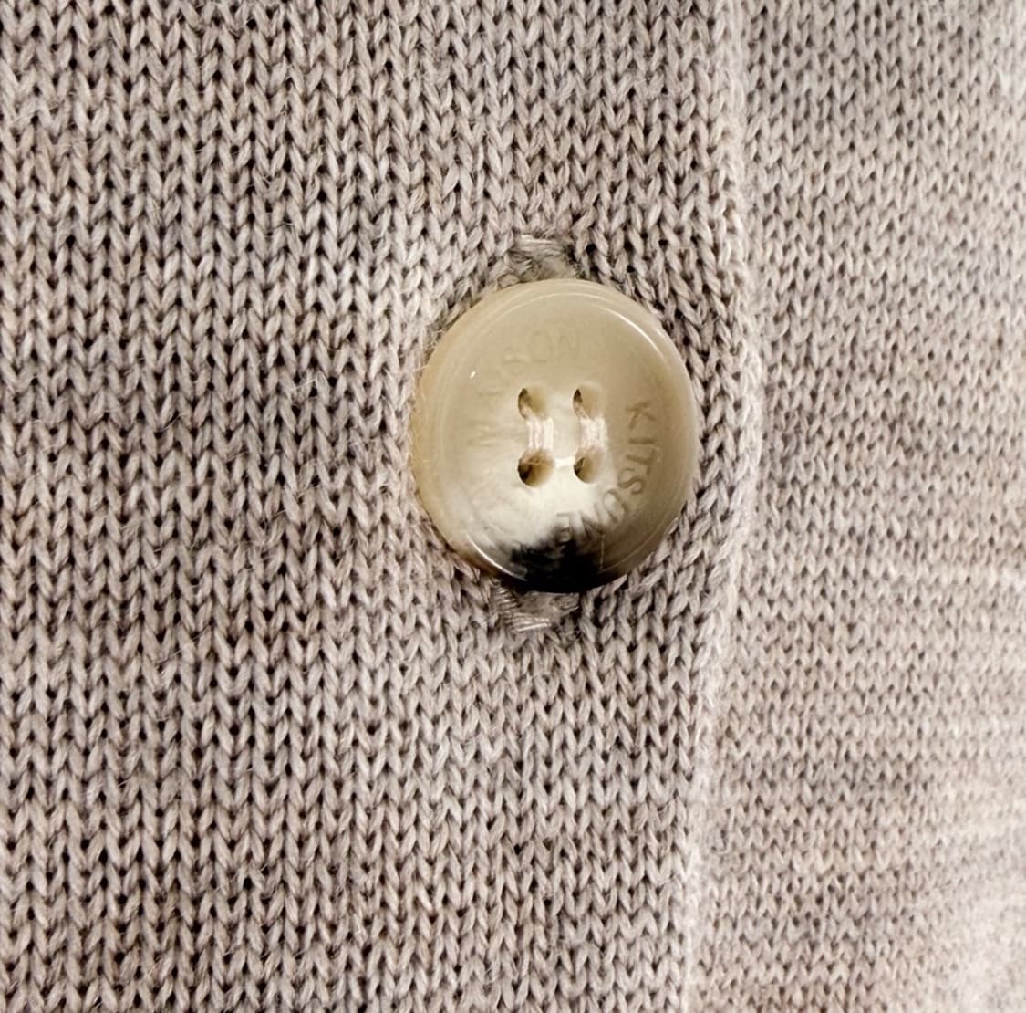 [L] 메종키츠네 여성 폭스헤드 패치 라운드넥 울 가디건 베이지 멜란지 상품이미지6