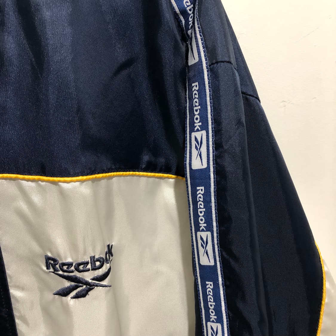 리복 트랙탑 바람막이 상품이미지7