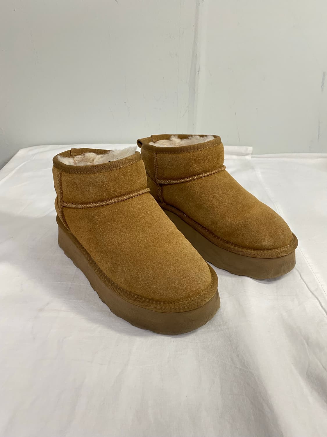 호주 UGG 어그 울트라 미니플랫폼 체스트넛 230 상품이미지1