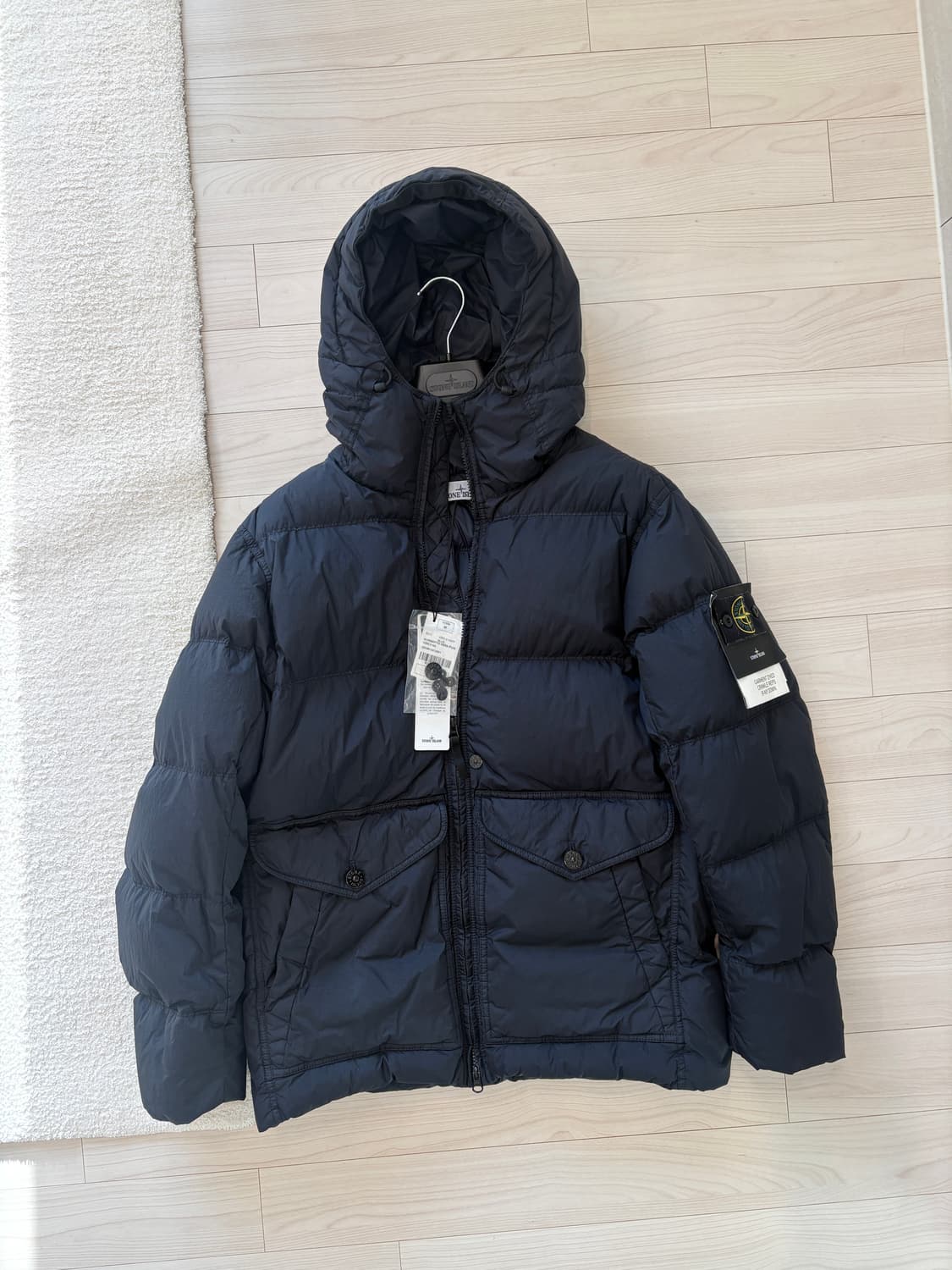 [매장상품]24FW 스톤아일랜드 크링클랩스 후디 다운 자켓 네이비 M 상품이미지1