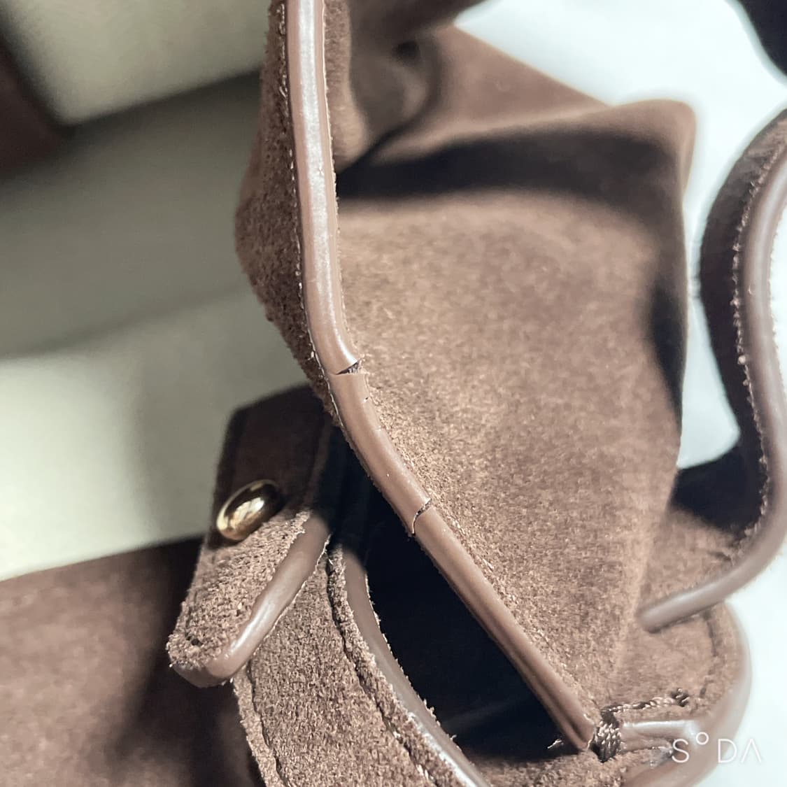 the row 더로우 마고백15 스웨이드 모카 상품이미지9