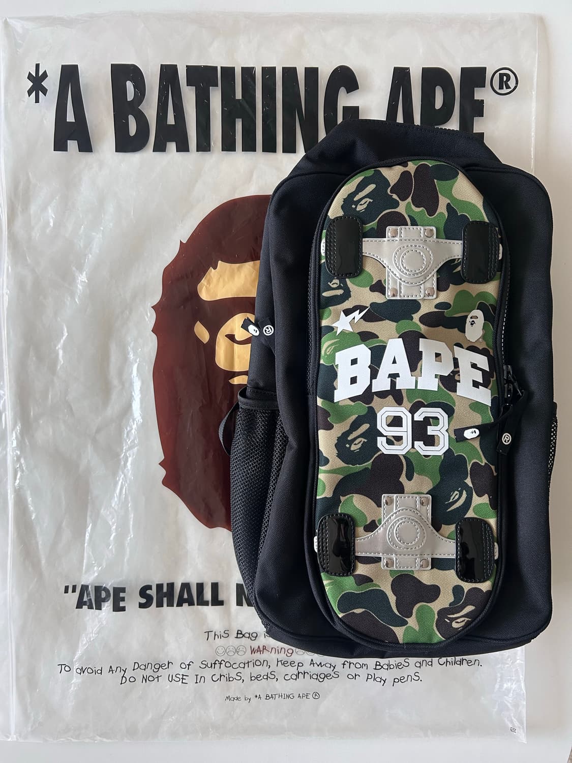 베이프 스케이트보드 백팩 상품이미지6