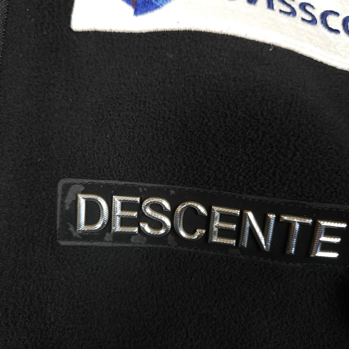 데상트 아우디 후리스 상품이미지6