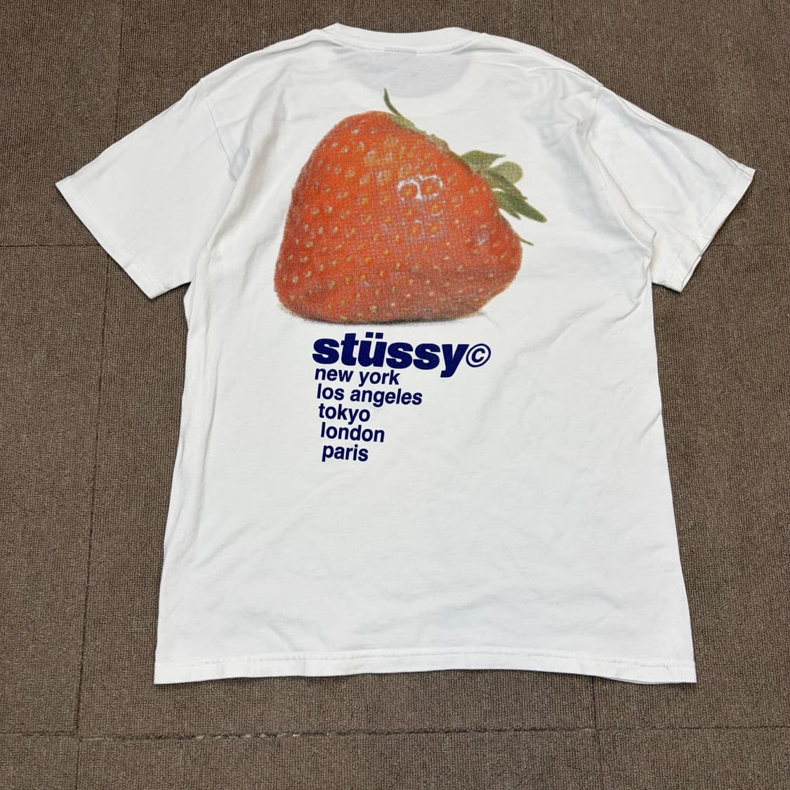 stussy 스투시 스트로우베리 티셔츠 m  상품이미지1