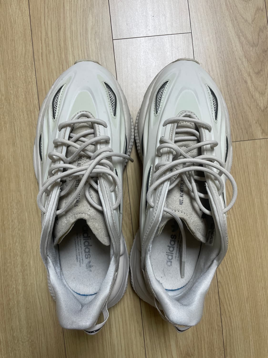 아디다스 오즈위고 셀록스 상품이미지2