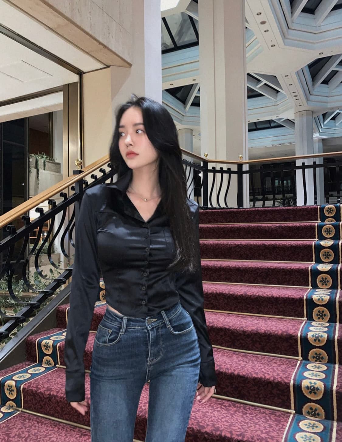 페일제이드 새틴 셔츠 블랙 화이트 상품이미지2