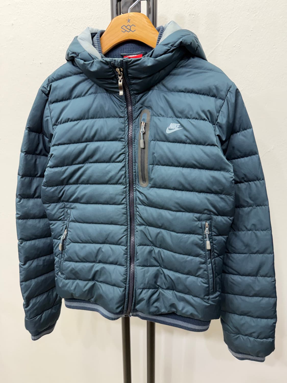 정품) 나이키 여성패딩 S 상품이미지3