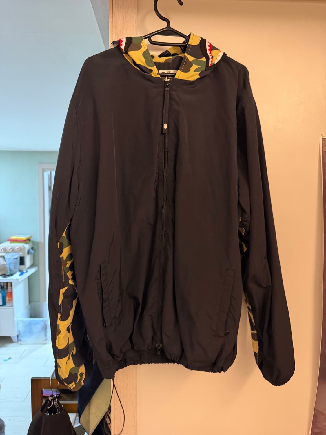 베이프 샤크후드 바람막이 xl 상품이미지1