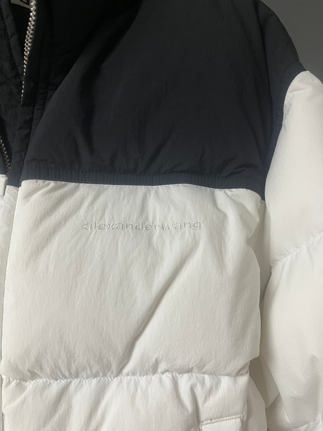 알렉산더왕 25fw 신상 크롭 패딩xs 상품이미지7