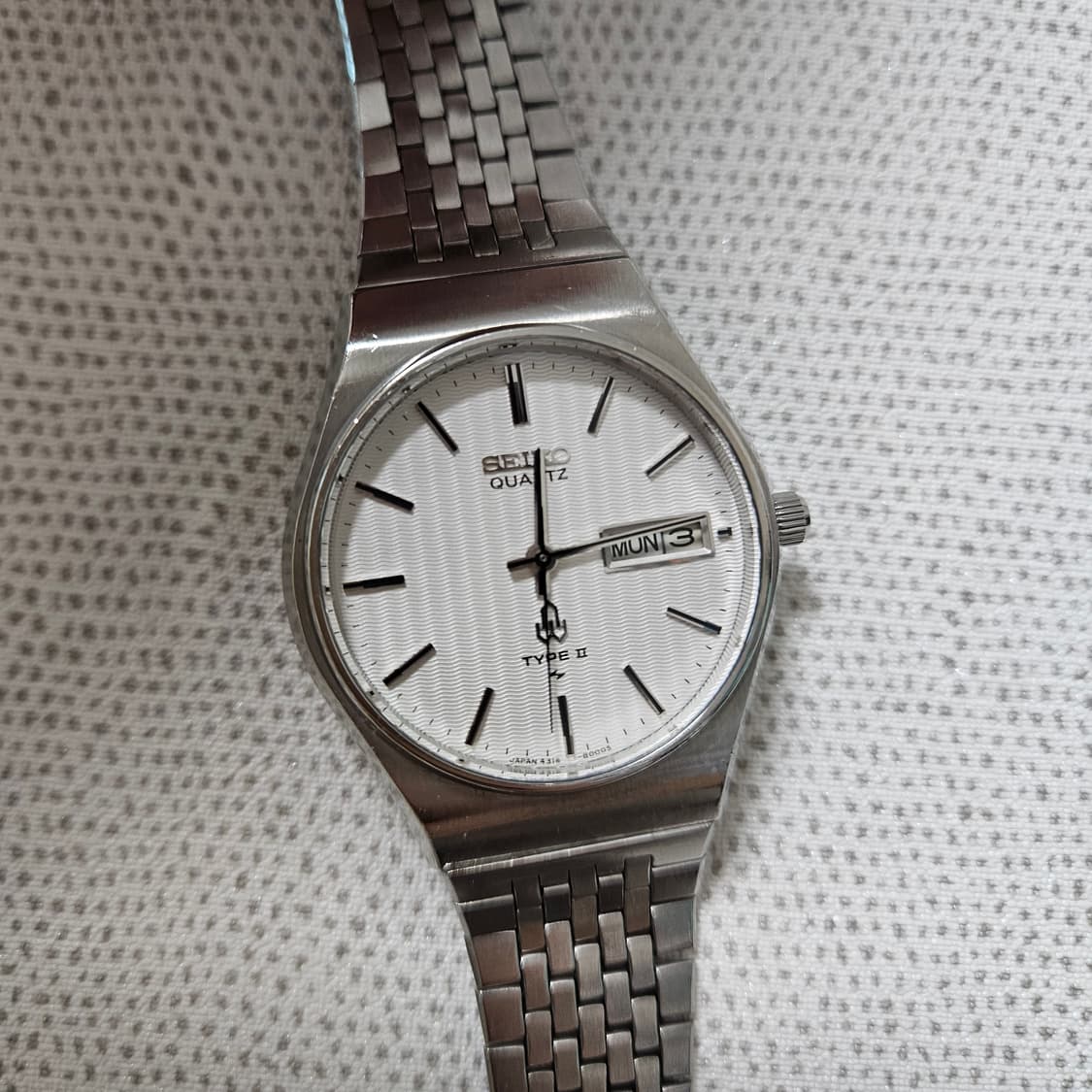 세이코 쿼츠 타입2 데이데이트 빈티지 시계 상품이미지3