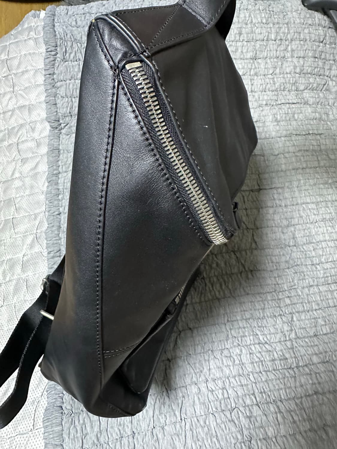 만다리나덕 블랙 백팩 상품이미지4