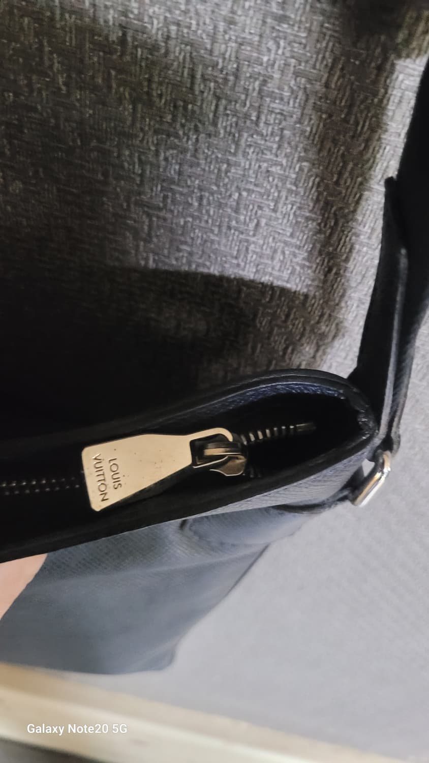 루이비통 타이거 샤샤  크로스백 상품이미지7