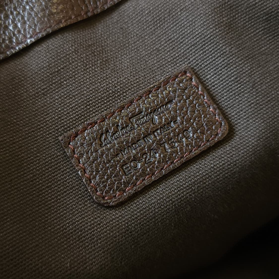 살바토레 페라가모 올레더 메신져백 크로스백 상품이미지9