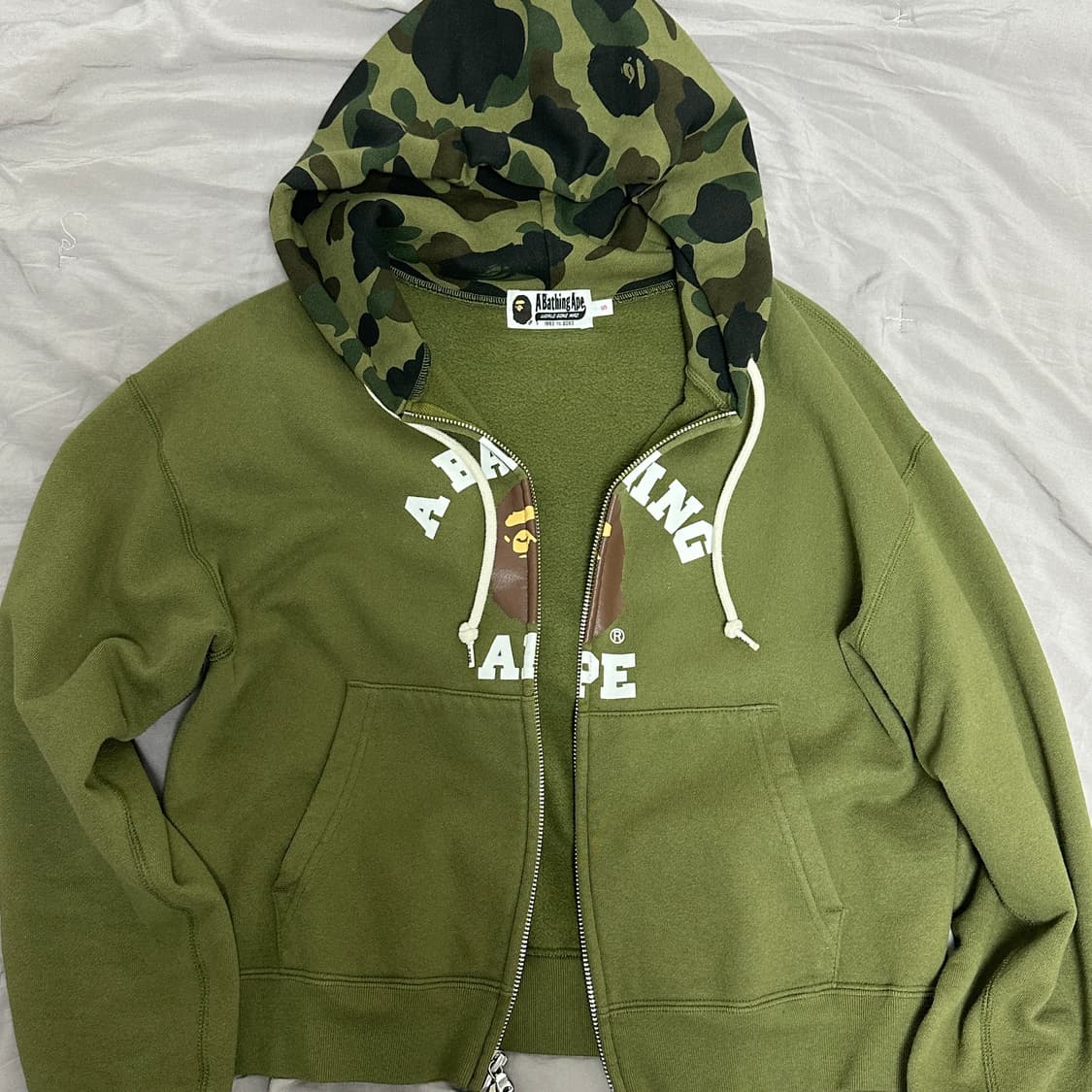 베이프 퍼스트 카모 컬리지 후드집업 S 사이즈 상품이미지1
