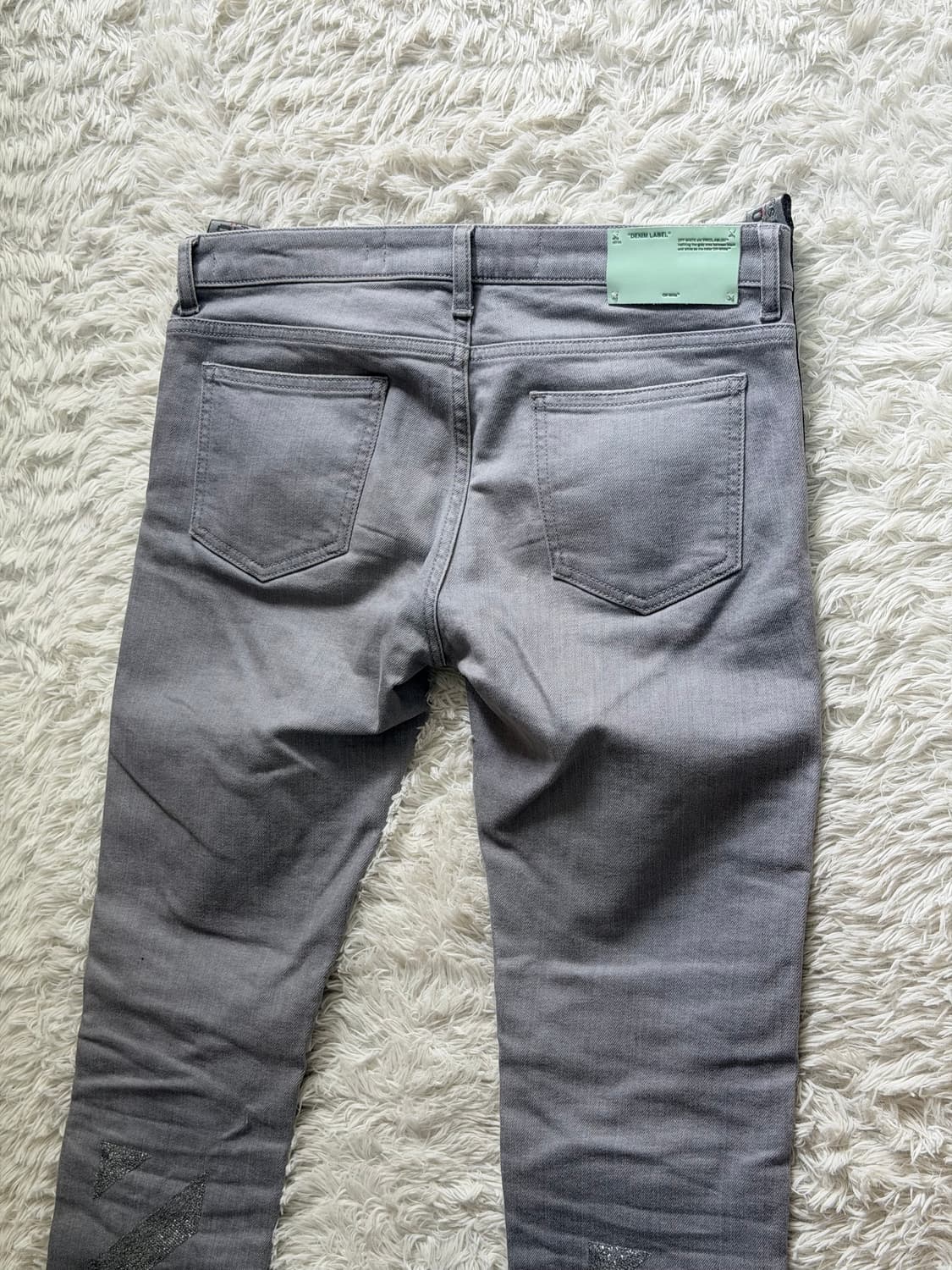 [오프화이트] 메인 라벨 다이아그 스트랩 스키니 진 - 그레이 상품이미지3