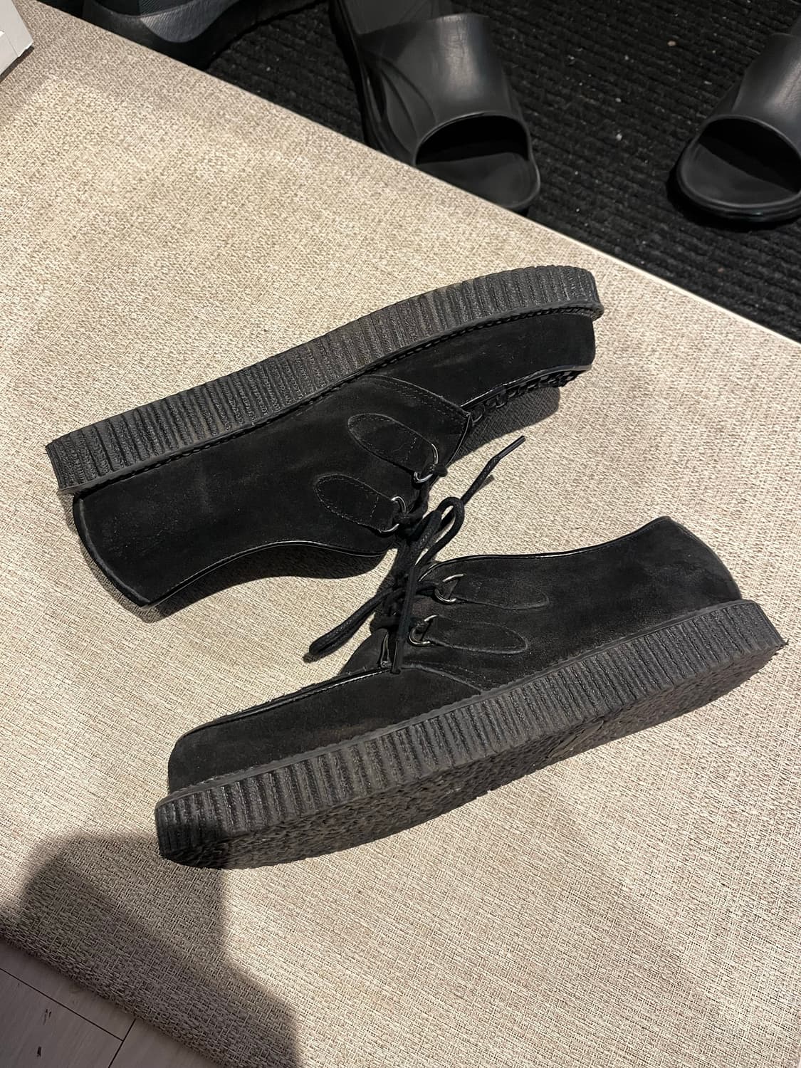 데모니아 블랙 스웨이드 클리퍼 602s 상품이미지2