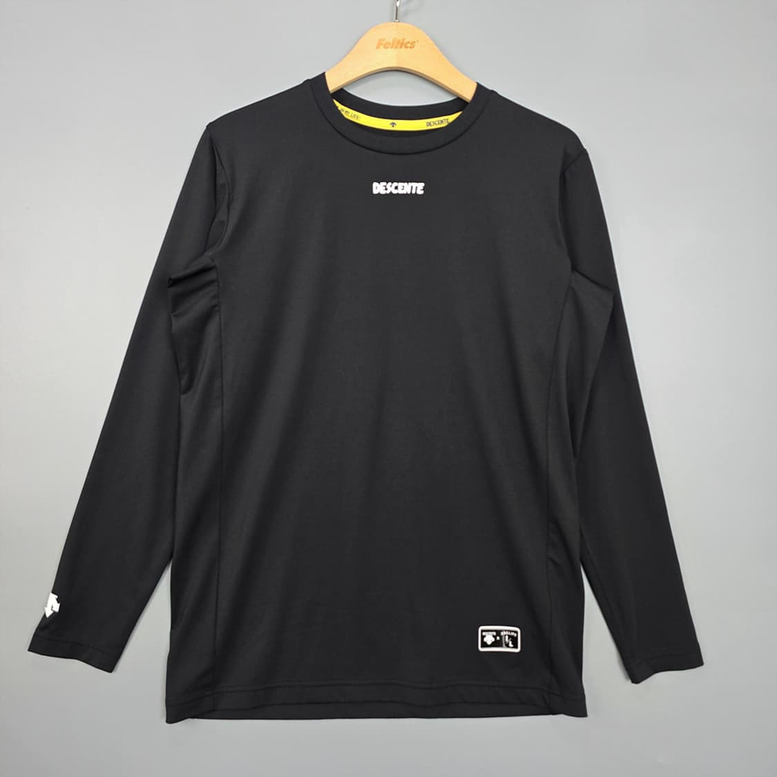 데상트 DESCENTE 여성용 기능성 긴팔티 90 상품이미지1