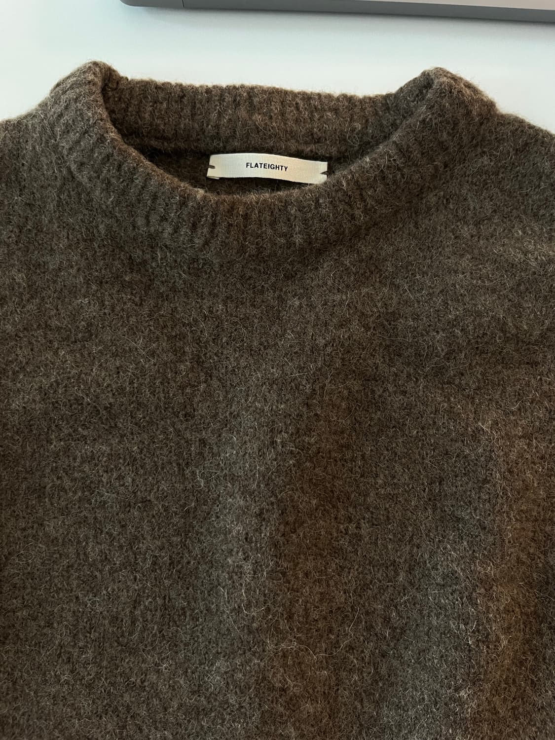 플랫에이티 니트 상품이미지1