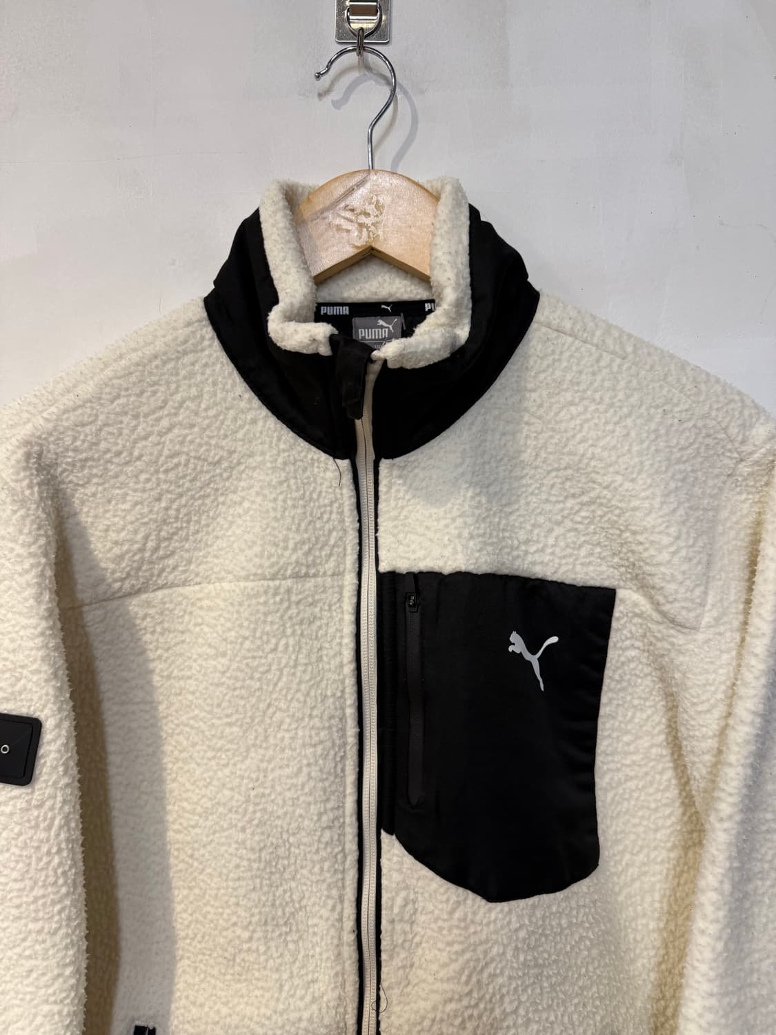 푸마 아이보리 플리스 집업 상품이미지2