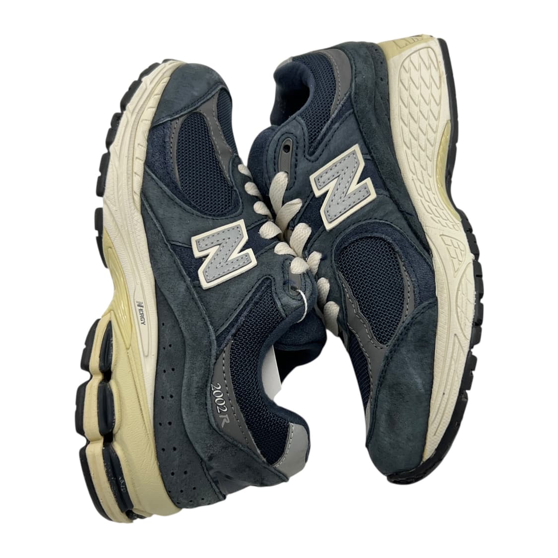 235 뉴발란스 2002R 이클립스 캐슬락 상품이미지2