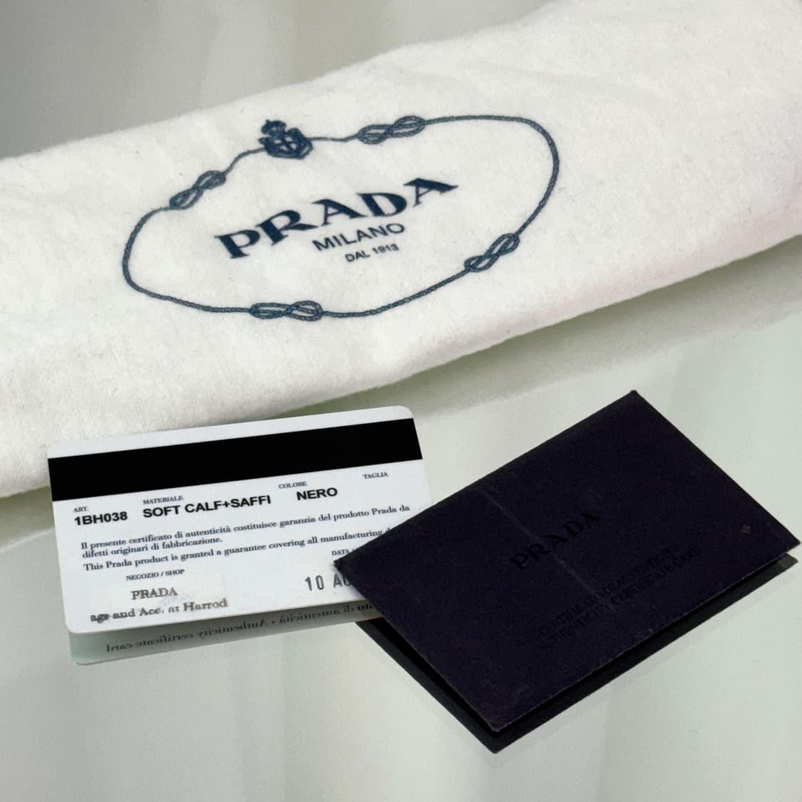 [정품] 프라다 삼각로고 듀엣 레더 버킷백 블랙 1BH038 상품이미지6