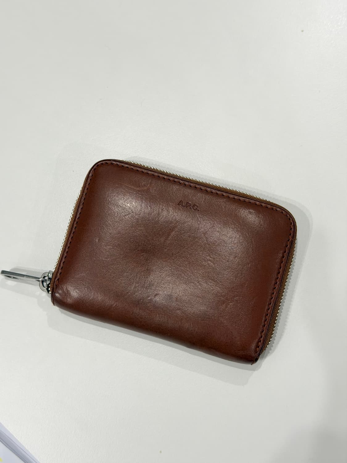 A.P.C. 아페쎄 반지갑 가죽 브라운 상품이미지1