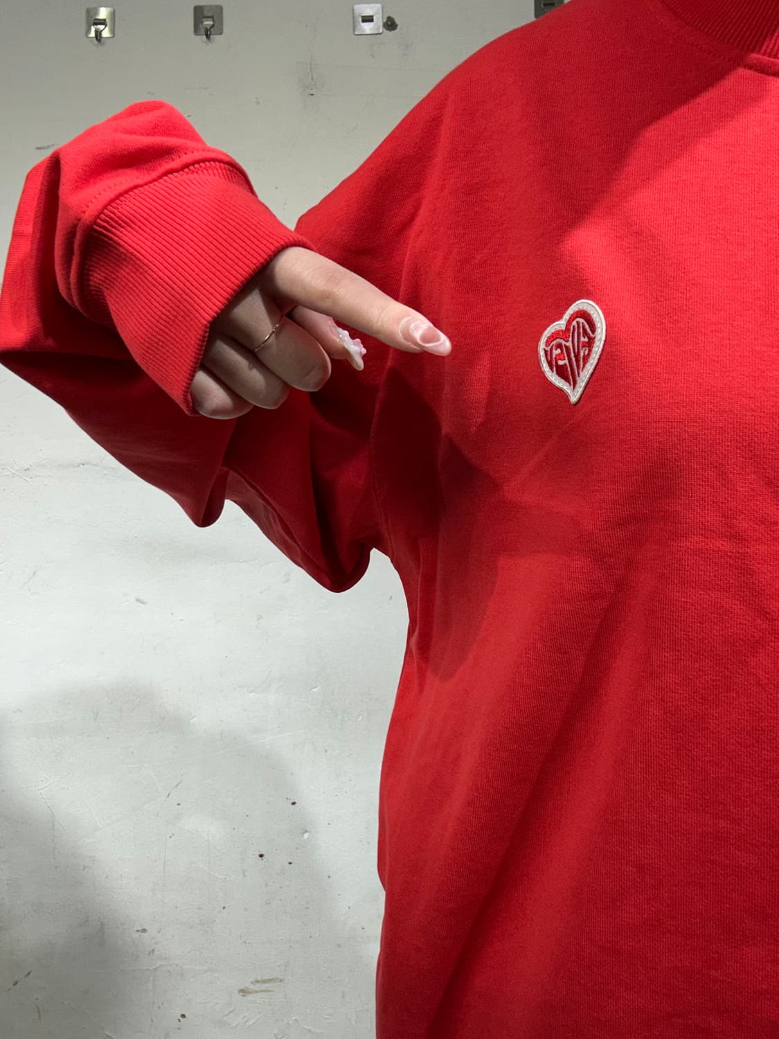 에비수 레드 로고 오버핏 맨투맨 M 상품이미지4