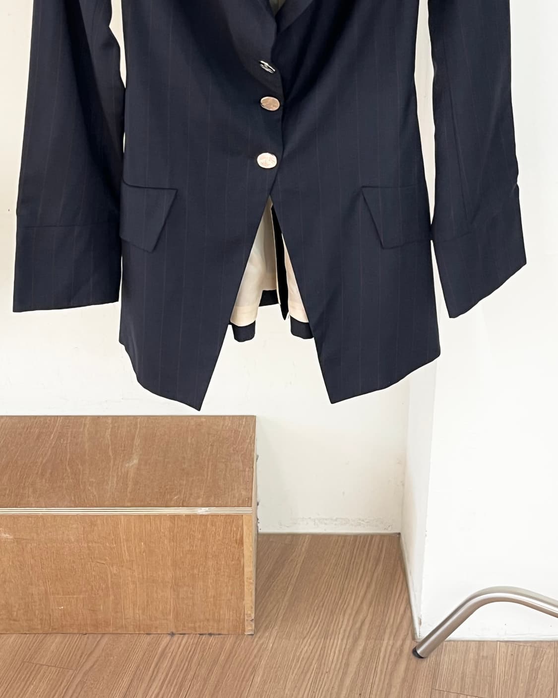 비비안 웨스트우드 네이비 레드핀스트라이프 자켓 상품이미지5