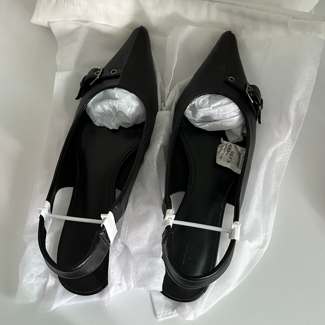 다이닛 버클 뮬 DEINET BUCKLE MULE IN BLACK 상품이미지9