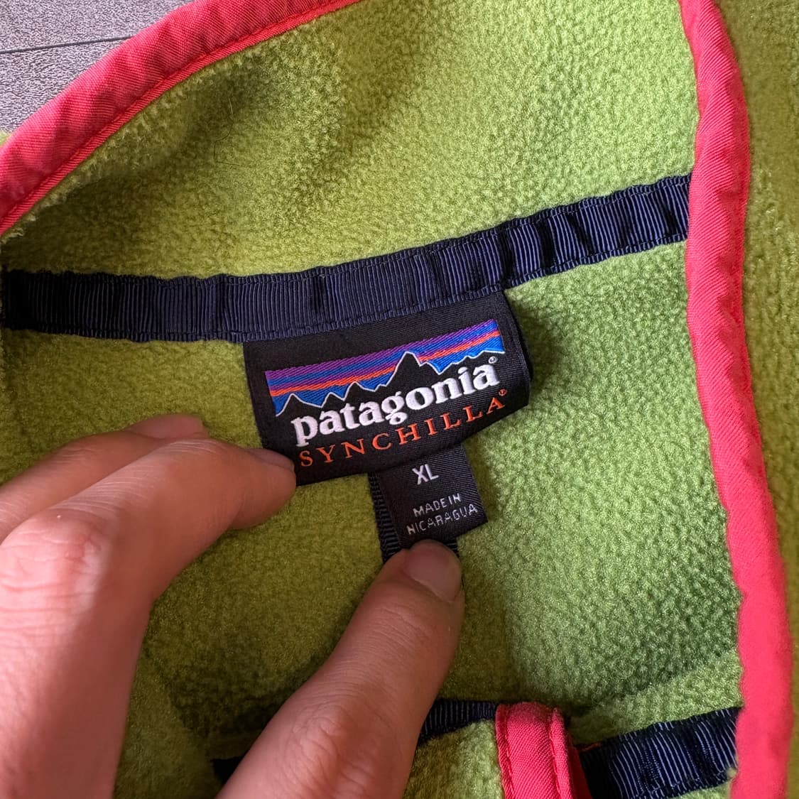 파타고니아 정품 신칠라 투톤 스냅티  상품이미지5