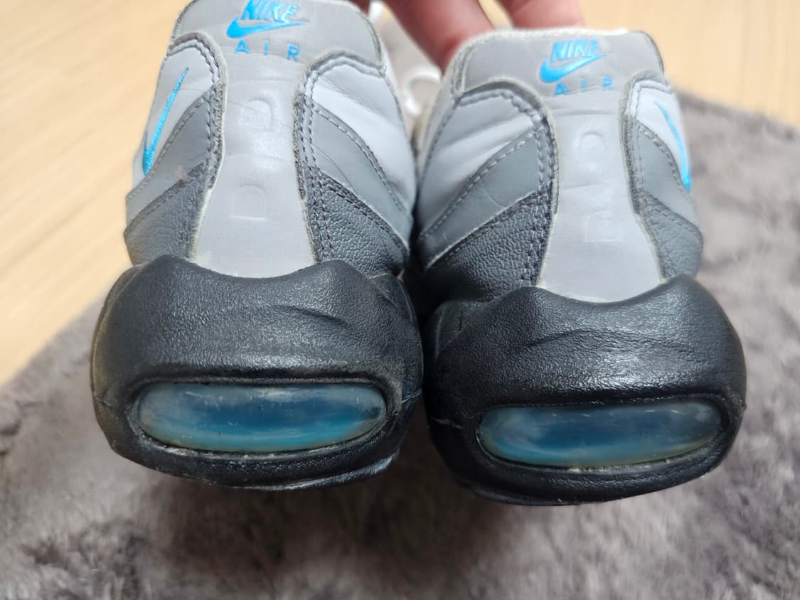 에어맥스 95 리크래프트 그레이 레이저 블루 상품이미지5