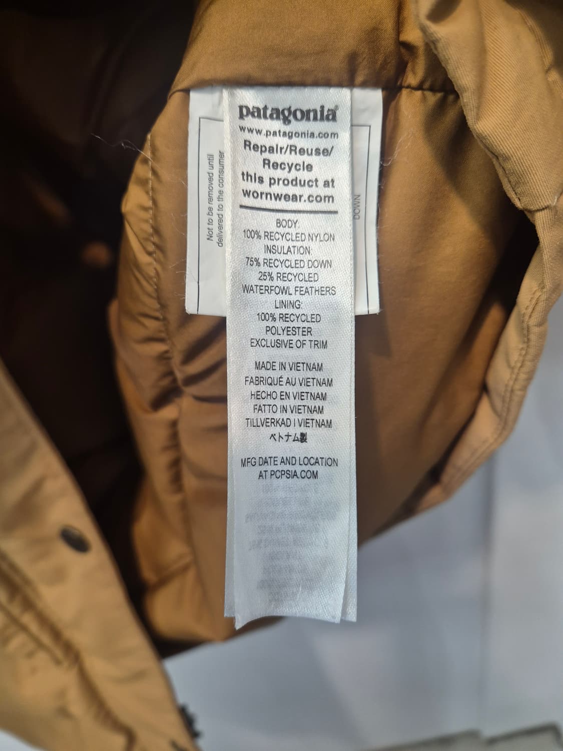 파타고니아 카멜색 패딩 S 
 상품이미지4
