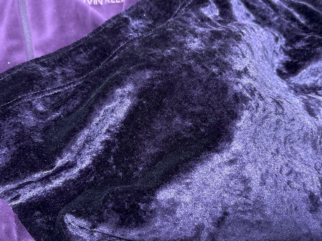 캘빈클라인 벨벳 후드집업 & 치마 셋업 상품이미지3