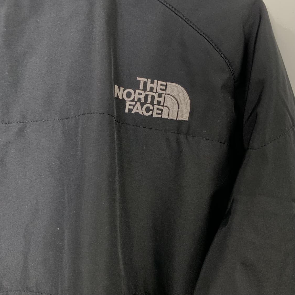 노스페이스 블랙 경량 패딩 자켓 상품이미지5