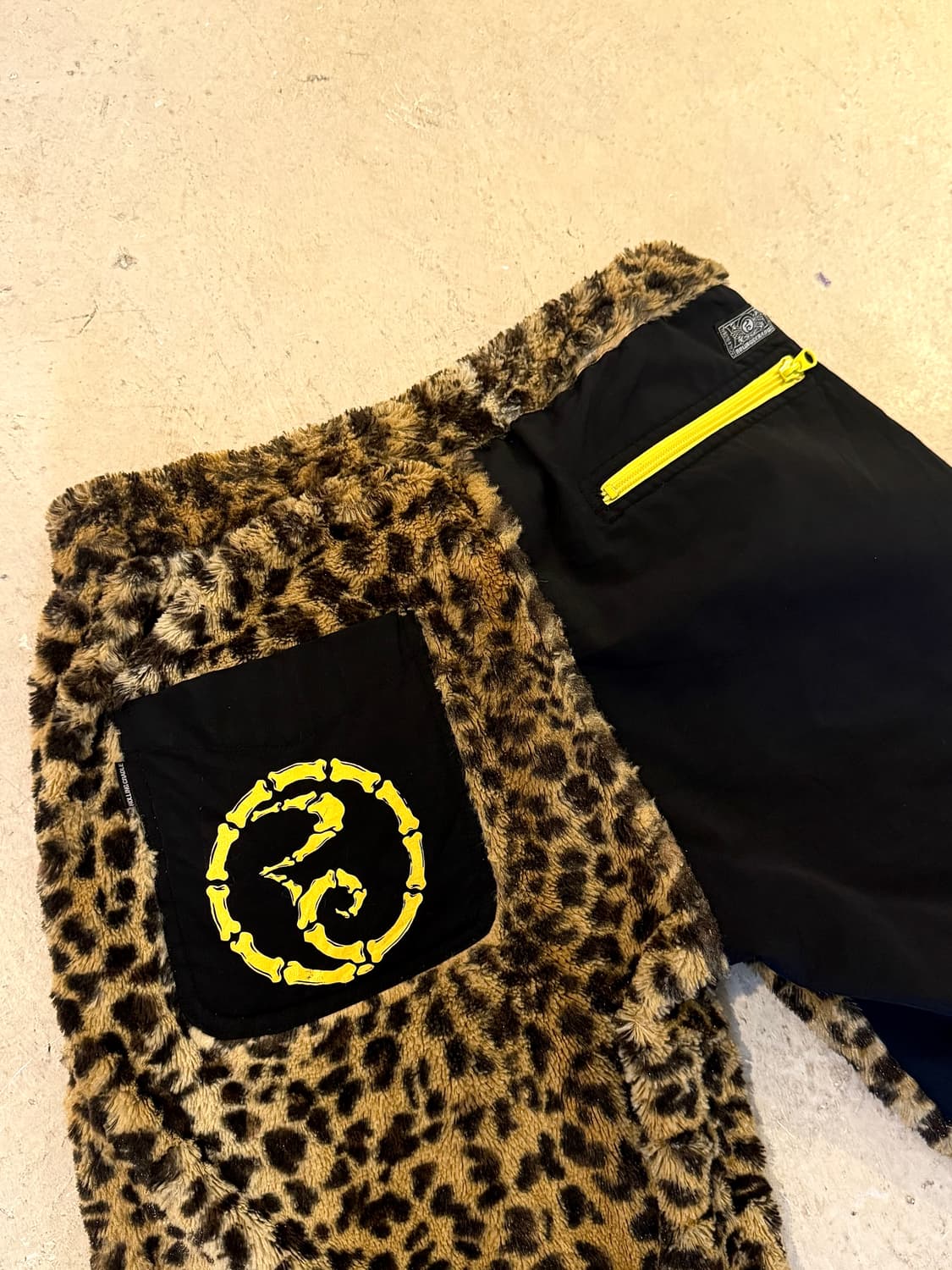 ROLLING CRADLE – Leopard Hybrid Shorts   상품이미지9
