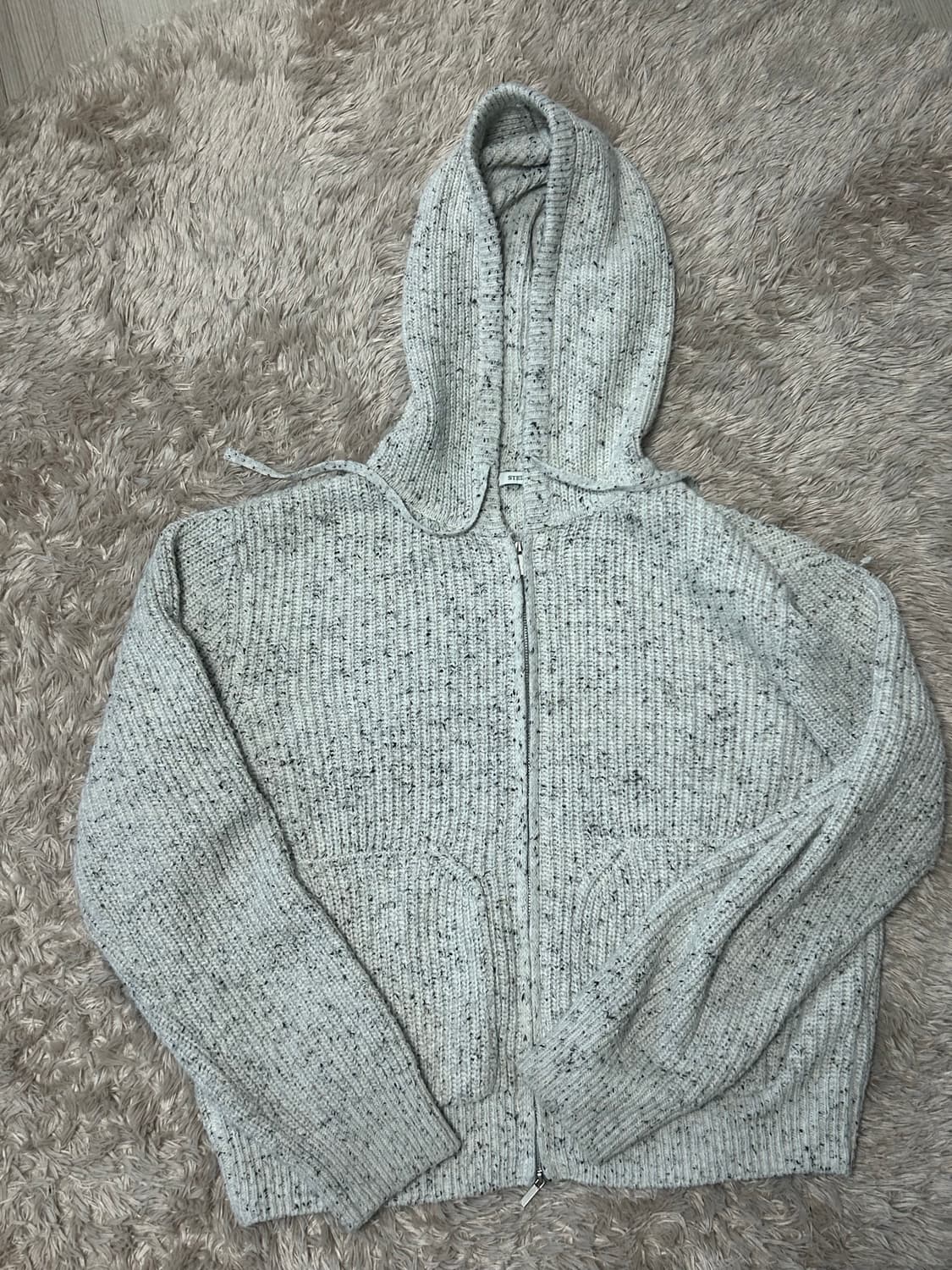 스텝어라운드 니트집업 상품이미지1