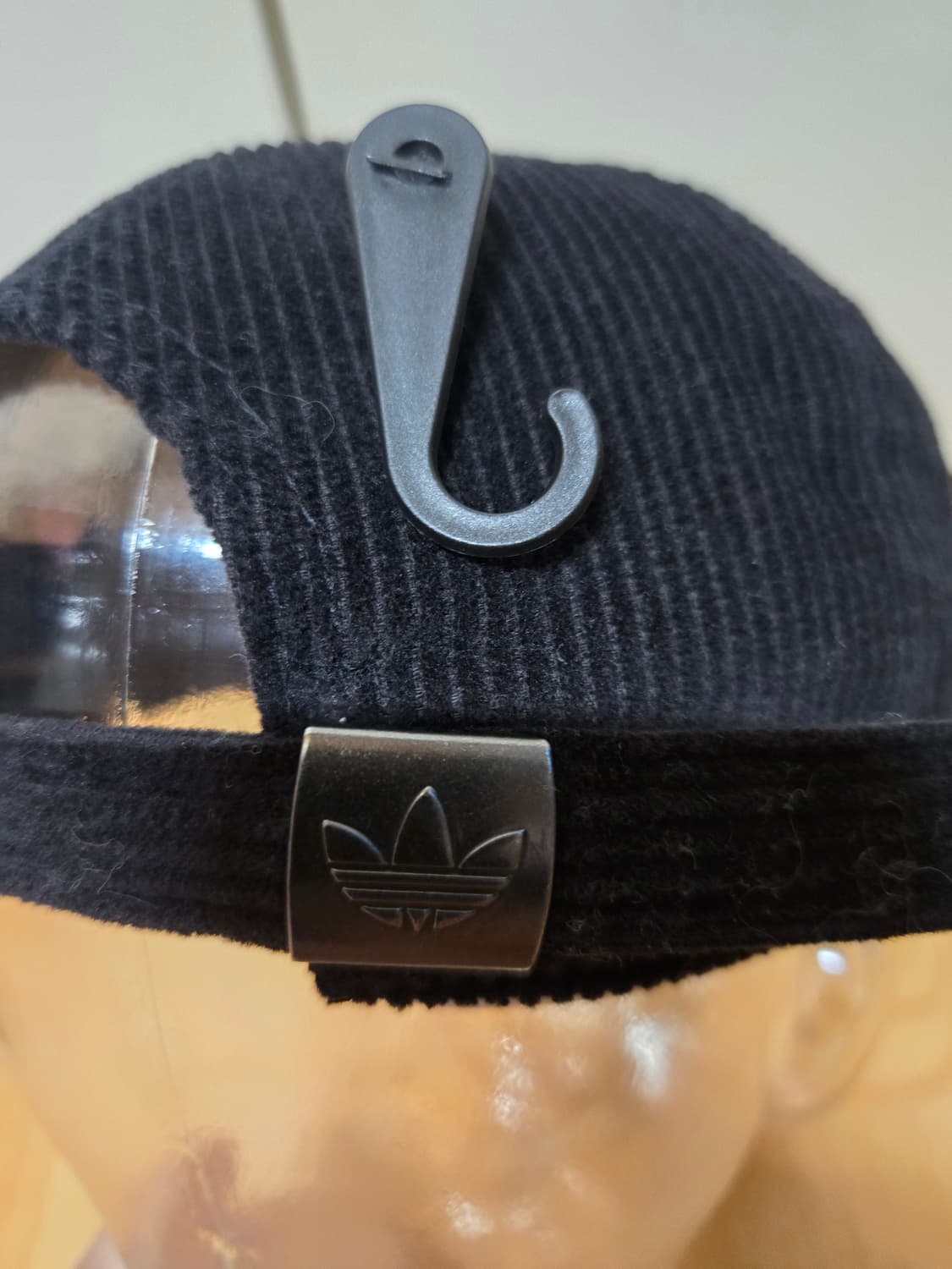 아디다스 블랙 코듀로이 캠프캡 상품이미지5